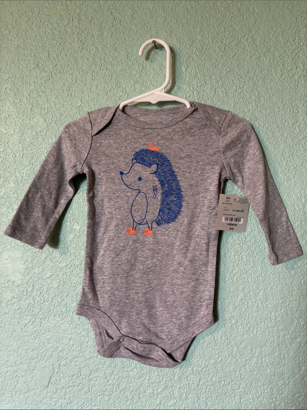 okie dokie Gray Infant Long Sleeve Bodysuit with Hedgehog graphic Baby 9 mos NWT